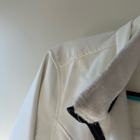 Free country women’s winter jacket - Picture 4 of 9